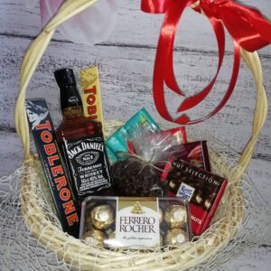 Корзина подарочная поздравительная съедобная вкусная с виски Джек Дениелс Голиаф
